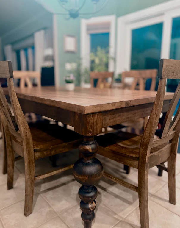 Past Dining Sets